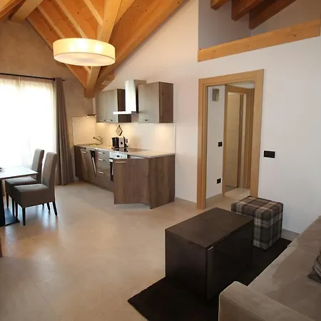 Апартаменты Blu Moon 4 *
